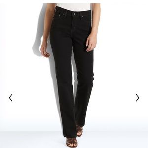 Levi’s Perfectly Slimming 512 Jeans Black 4p Short